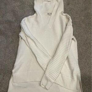 GAP KNIT CHUNKY WHITE HOODED SWEATER SIZE MEDIUM